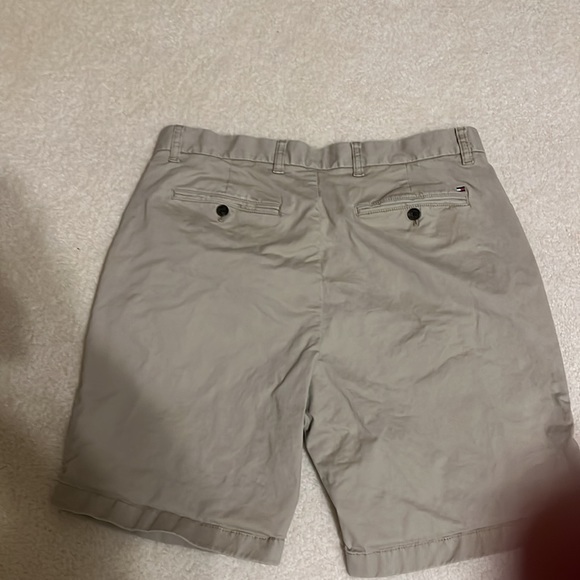Tommy Hilfiger Mens shorts, size34 - Picture 3 of 5